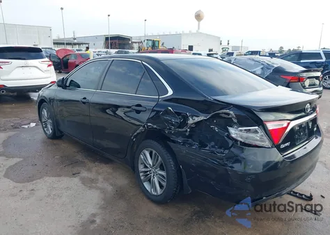 2015 Toyota Camry Se z USA, uszkodzony, nr VIN 4T1BF1FK6FU055796